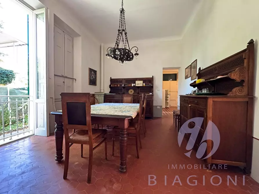 Immagine 6 di Villa in vendita  a Pietrasanta