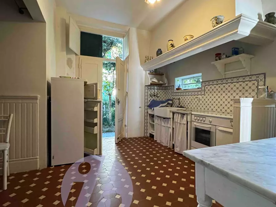 Immagine 7 di Villa in vendita  a Pietrasanta