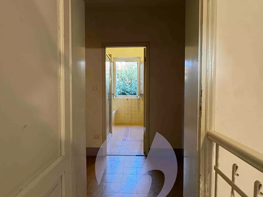 Immagine 22 di Villa in vendita  a Pietrasanta