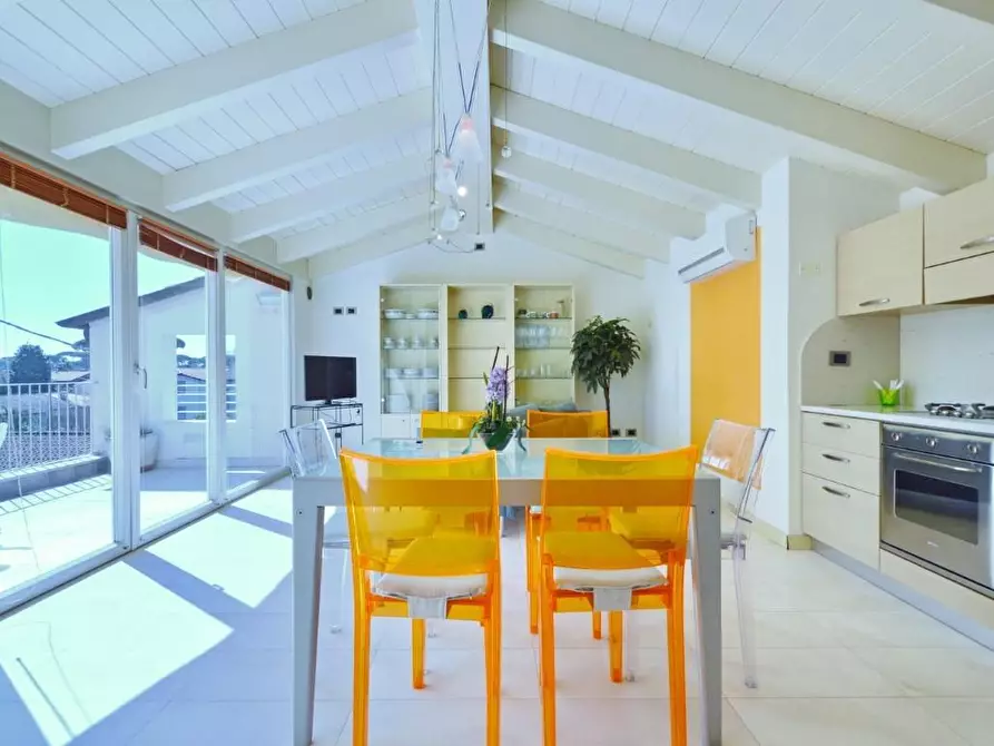 Immagine 12 di Appartamento in vendita  a Forte Dei Marmi