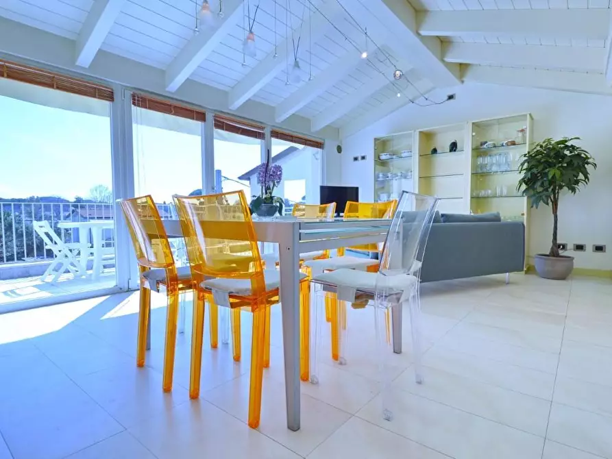 Immagine 2 di Appartamento in vendita  a Forte Dei Marmi