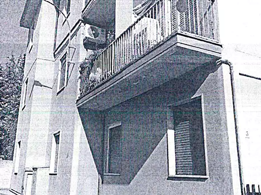 Immagine 8 di Appartamento in vendita  a Voghera