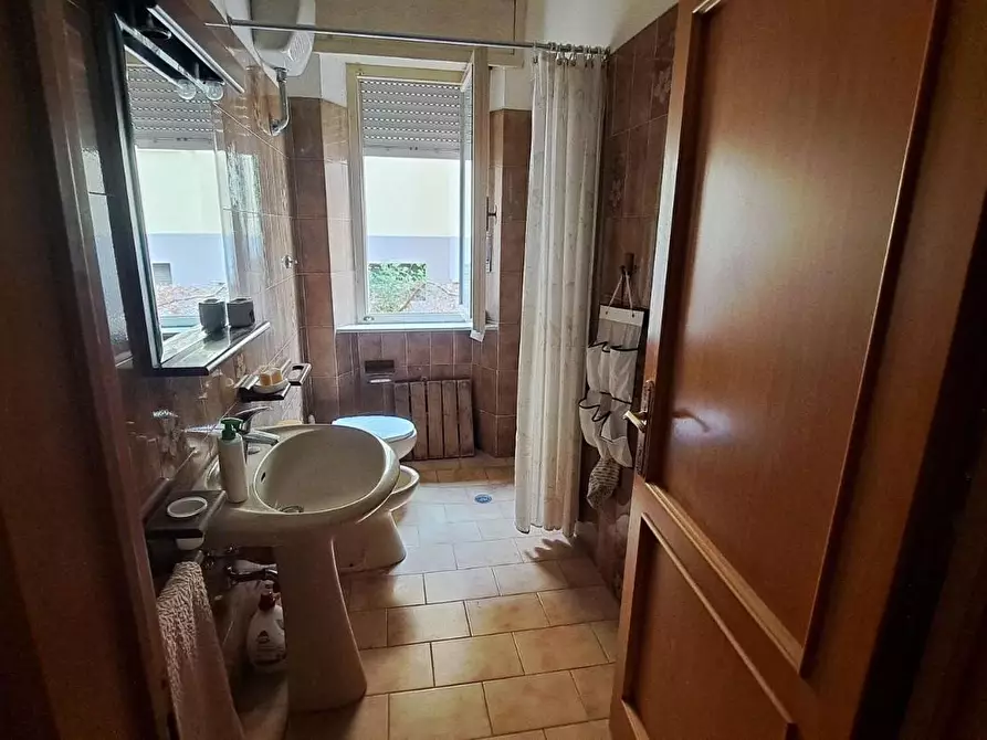 Immagine 12 di Casa bifamiliare in vendita  a Rosignano Marittimo