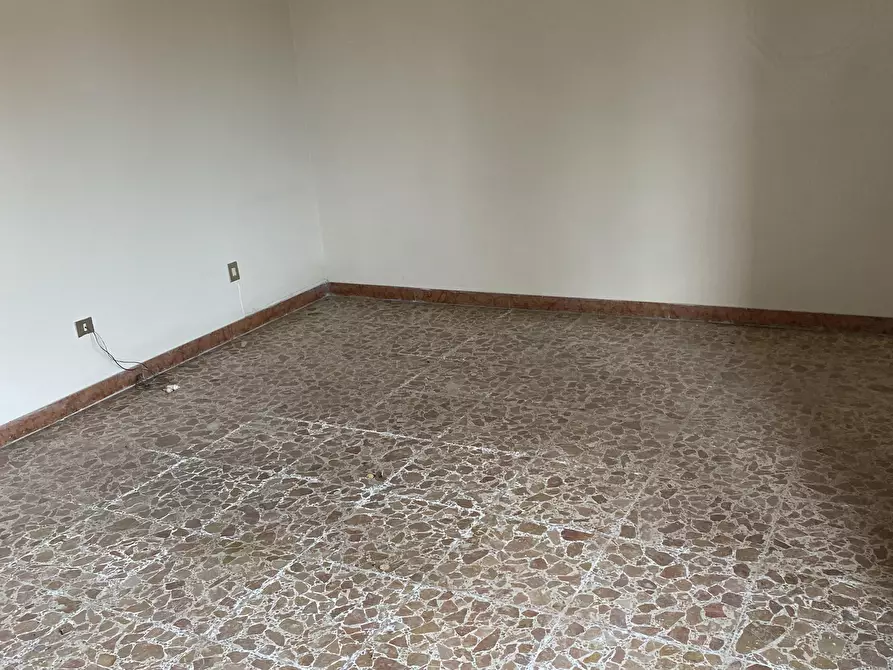 Immagine 25 di Villetta a schiera in vendita  a Viareggio