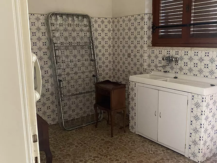 Immagine 15 di Villetta a schiera in vendita  a Viareggio