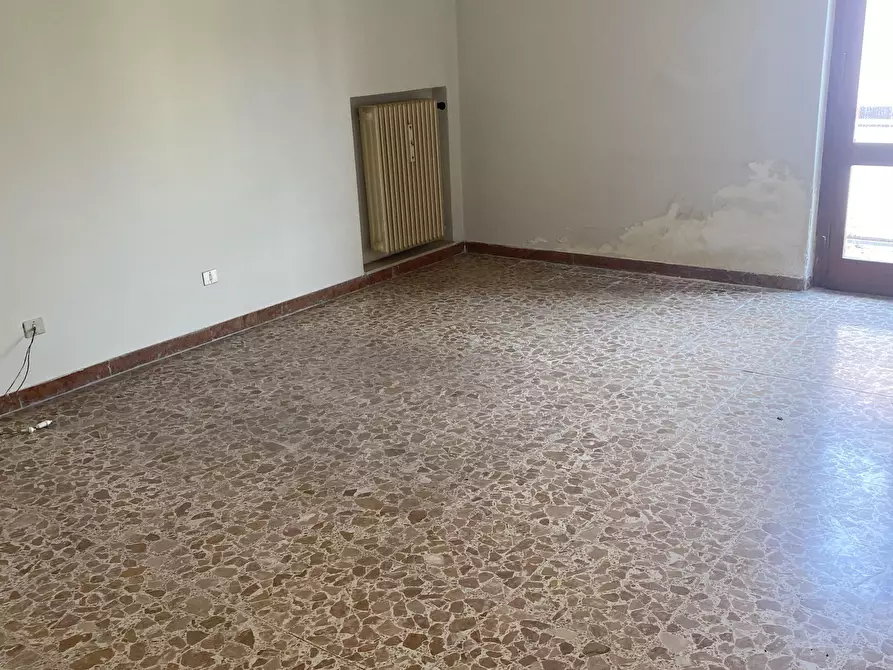 Immagine 19 di Villetta a schiera in vendita  a Viareggio