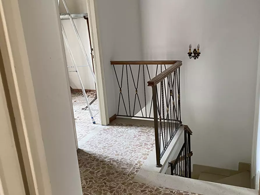 Immagine 22 di Villetta a schiera in vendita  a Viareggio