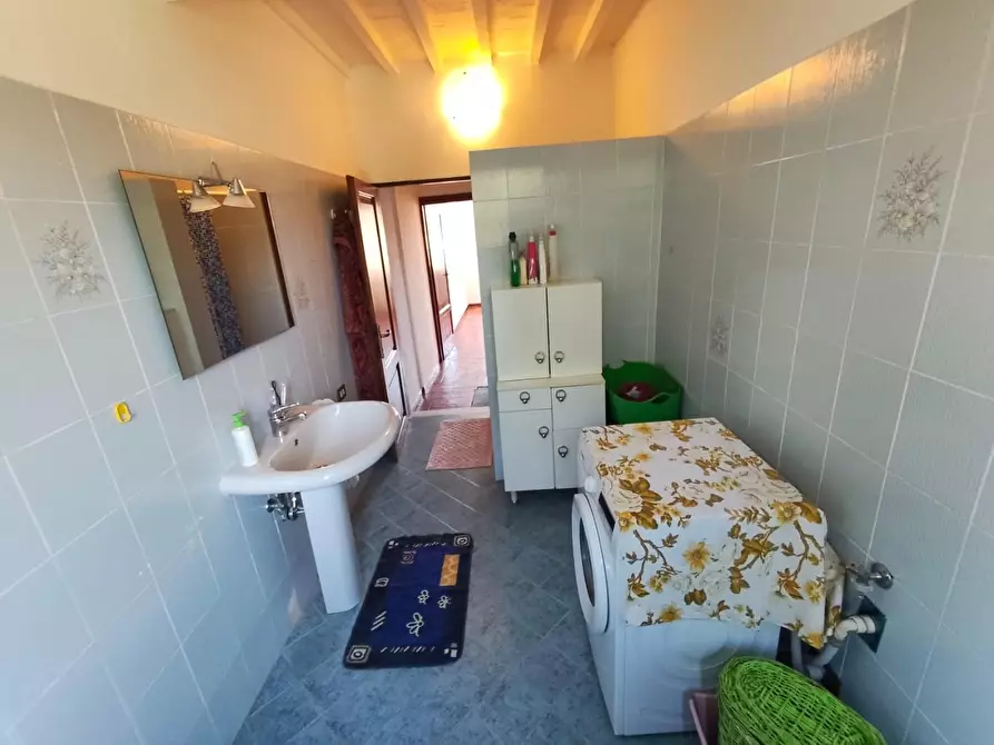 Immagine 27 di Terratetto in vendita  a Lucca