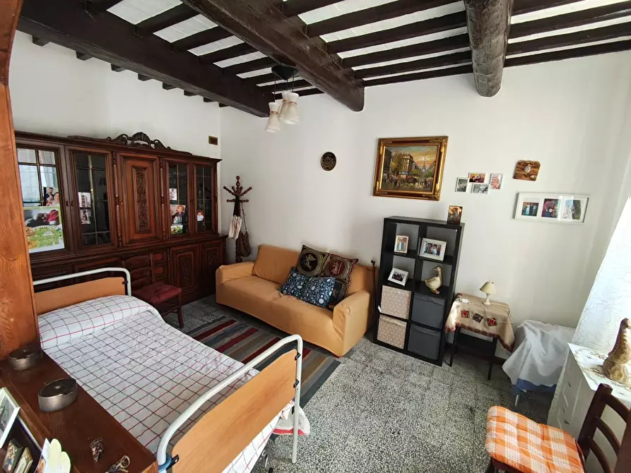 Immagine 67 di Terratetto in vendita  a Lucca