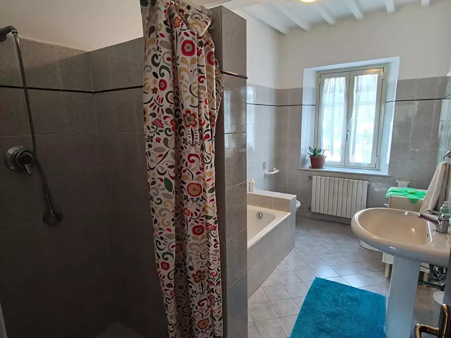 Immagine 58 di Terratetto in vendita  a Lucca