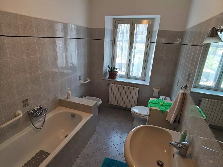 Immagine 61 di Terratetto in vendita  a Lucca