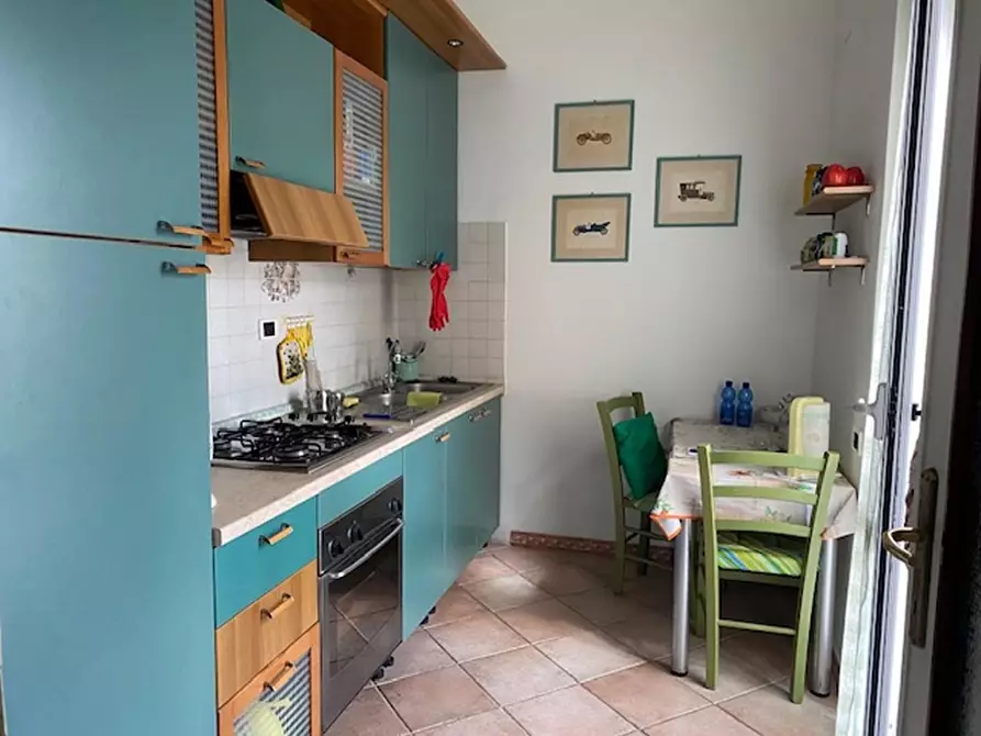 Immagine 8 di Appartamento in vendita  a Viareggio