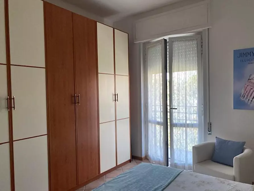 Immagine 13 di Appartamento in vendita  a Viareggio