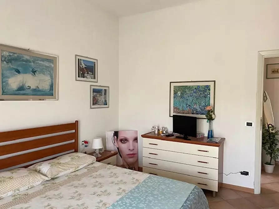 Immagine 14 di Appartamento in vendita  a Viareggio