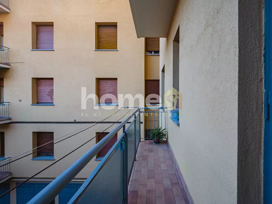 Immagine 10 di Appartamento in vendita  a Bologna