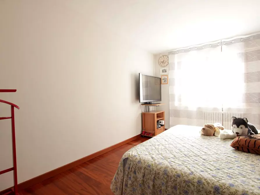 Immagine 31 di Appartamento in vendita  a Siena