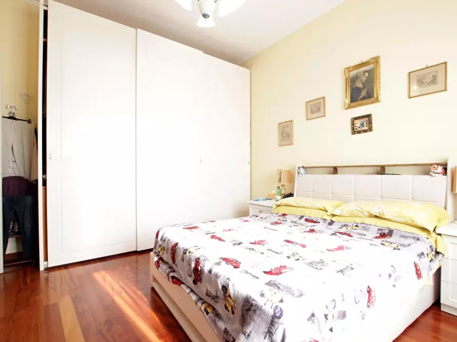 Immagine 11 di Appartamento in vendita  a Siena