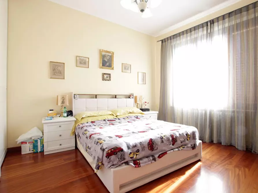 Immagine 9 di Appartamento in vendita  a Siena