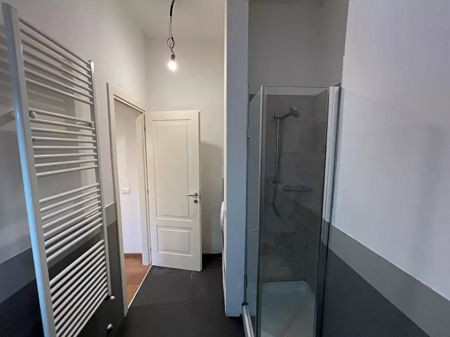 Immagine 16 di Appartamento in vendita  a Siena