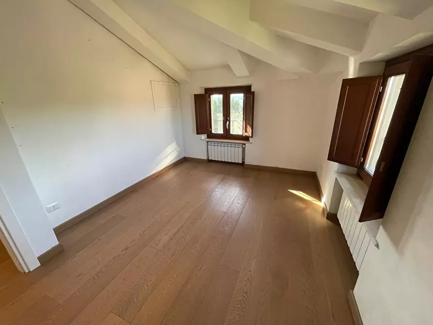 Immagine 21 di Appartamento in vendita  a Siena