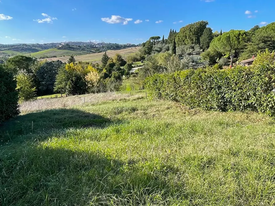 Immagine 24 di Appartamento in vendita  a Siena