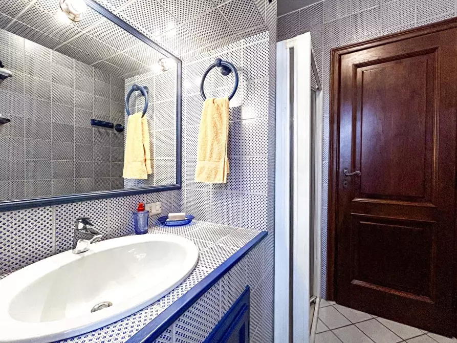 Immagine 20 di Casa bifamiliare in vendita  a Camaiore