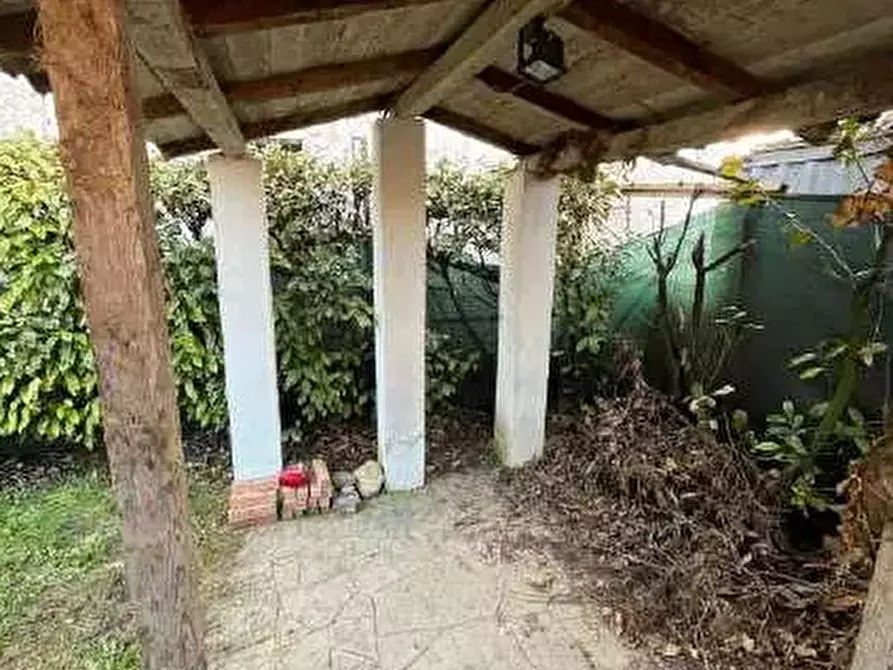 Immagine 11 di Appartamento in vendita  a Gassino Torinese