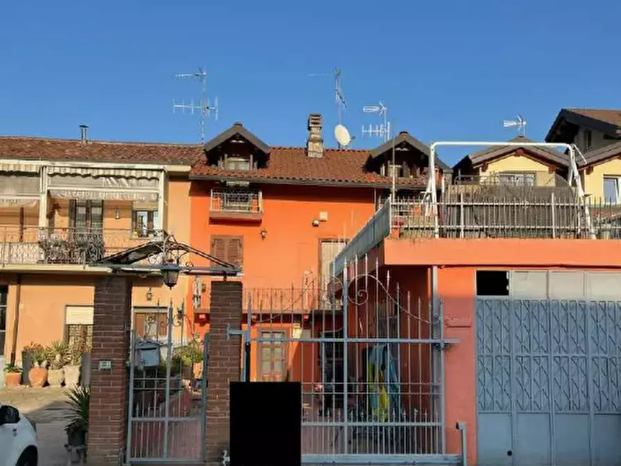 Immagine 1 di Appartamento in vendita  a Gassino Torinese