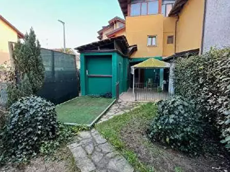 Immagine 10 di Appartamento in vendita  a Gassino Torinese