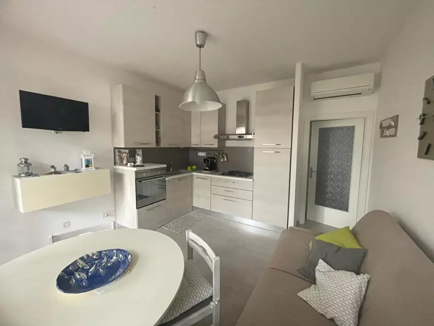 Immagine 1 di Appartamento in vendita  a Cecina