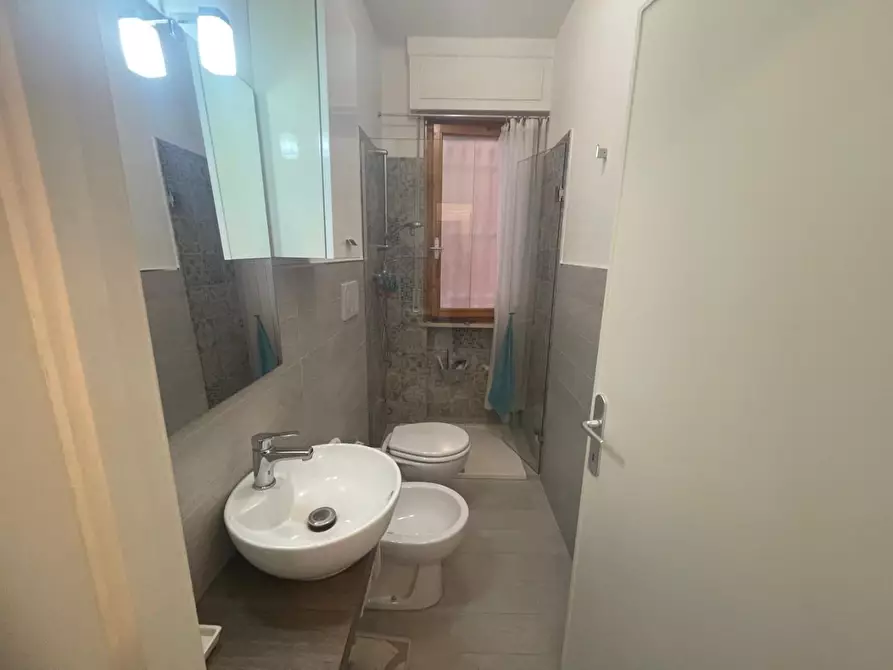 Immagine 9 di Appartamento in vendita  a Cecina