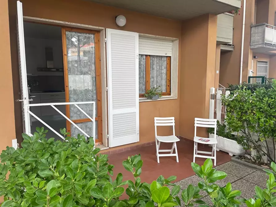 Immagine 10 di Appartamento in vendita  a Cecina