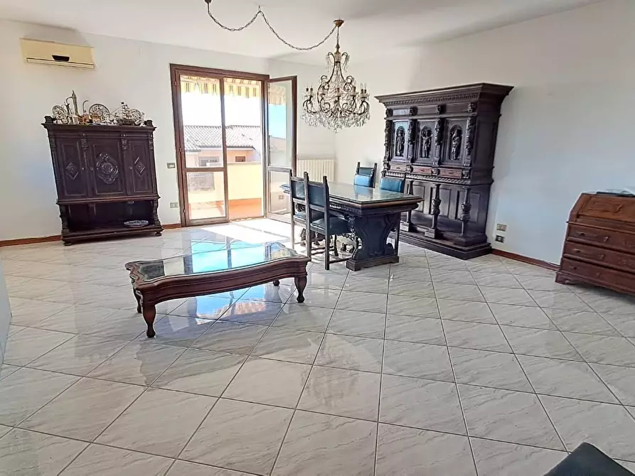 Immagine 12 di Casa bifamiliare in vendita  a Cecina