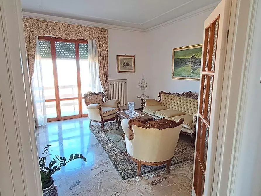 Immagine 4 di Appartamento in vendita  a Cecina