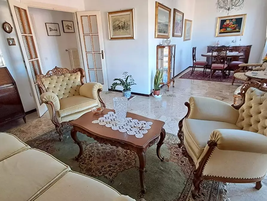 Immagine 1 di Appartamento in vendita  a Cecina