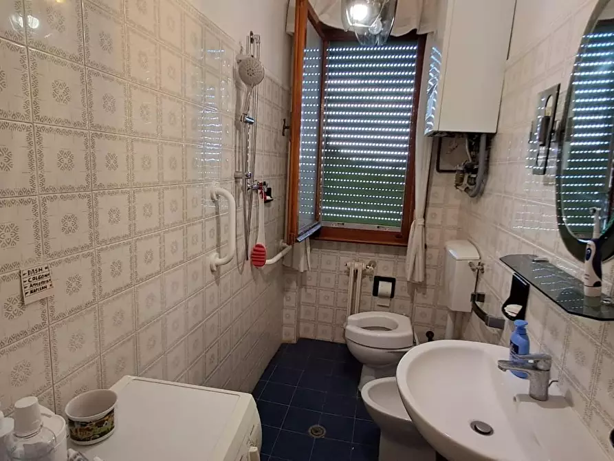 Immagine 9 di Appartamento in vendita  a Cecina