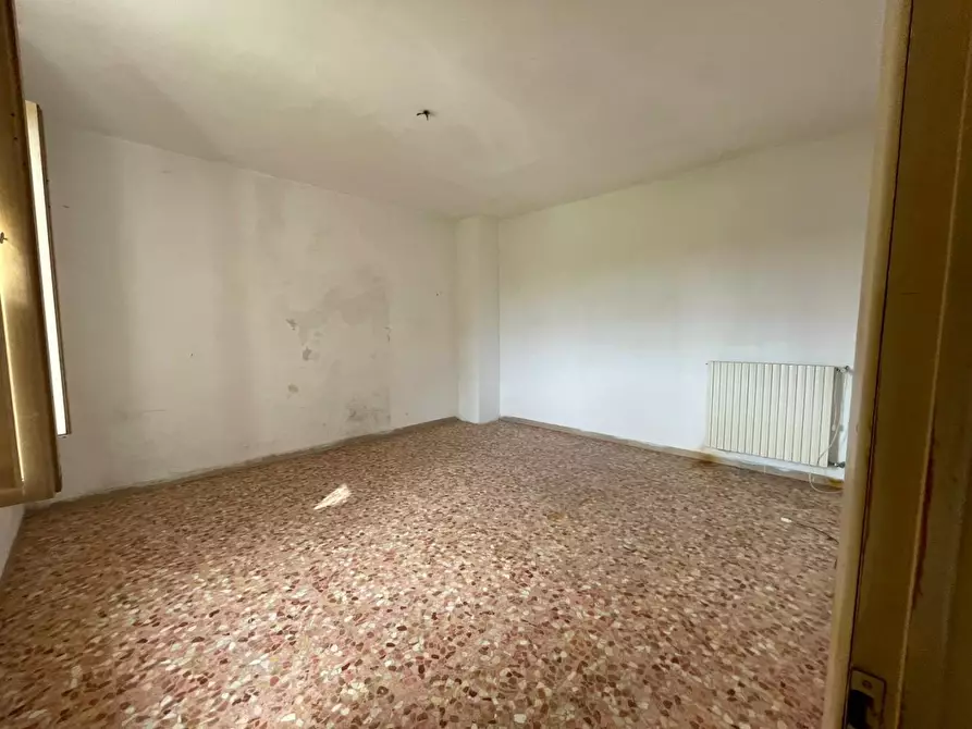 Immagine 6 di Casa indipendente in vendita  a Fucecchio