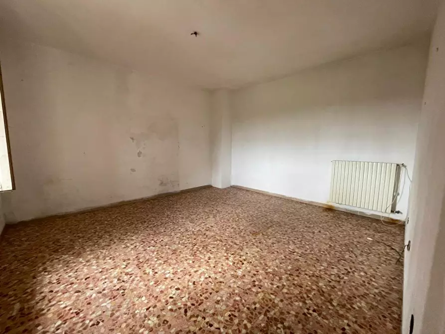 Immagine 2 di Casa indipendente in vendita  a Fucecchio