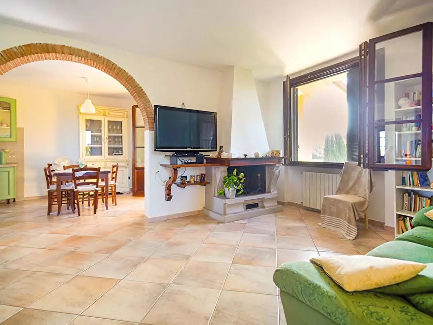 Immagine 13 di Porzione di casa in vendita  a Vecchiano