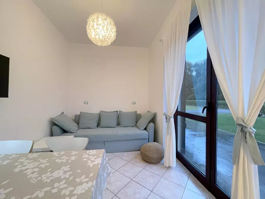 Immagine 3 di Appartamento in vendita  a Camaiore