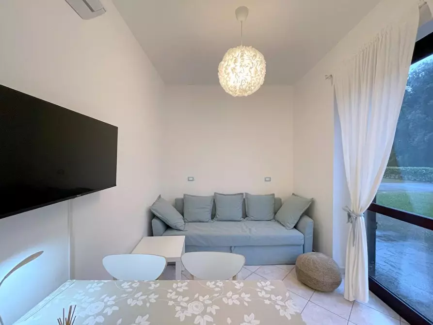 Immagine 4 di Appartamento in vendita  a Camaiore