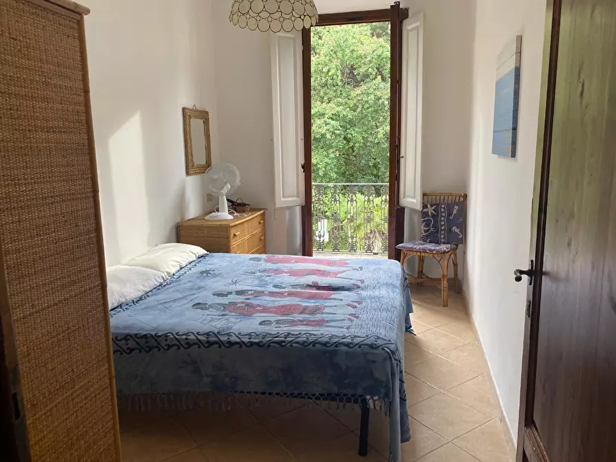 Immagine 18 di Villa in vendita  a Viareggio