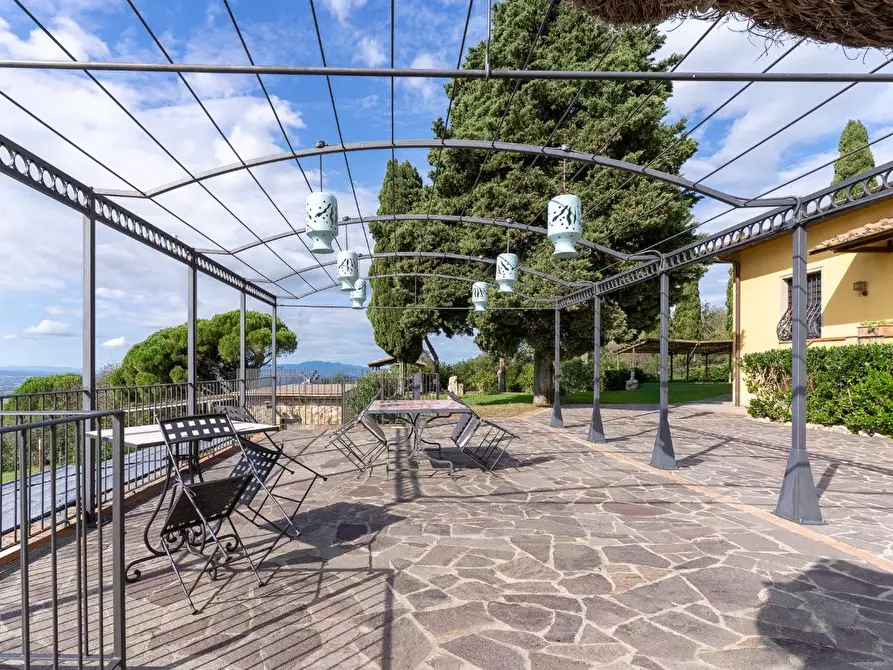 Immagine 16 di Porzione di casa in vendita  a Capraia E Limite