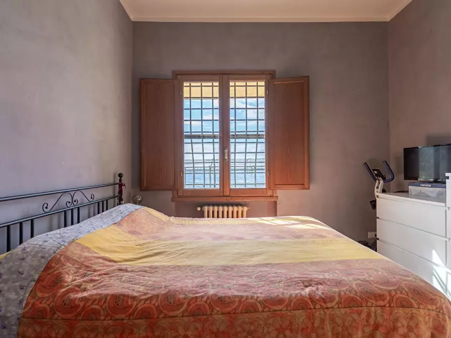 Immagine 45 di Porzione di casa in vendita  a Capraia E Limite