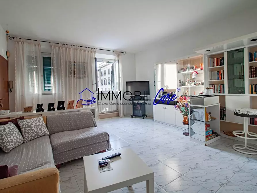 Immagine 5 di Appartamento in vendita  a Livorno