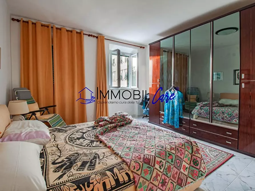 Immagine 12 di Appartamento in vendita  a Livorno