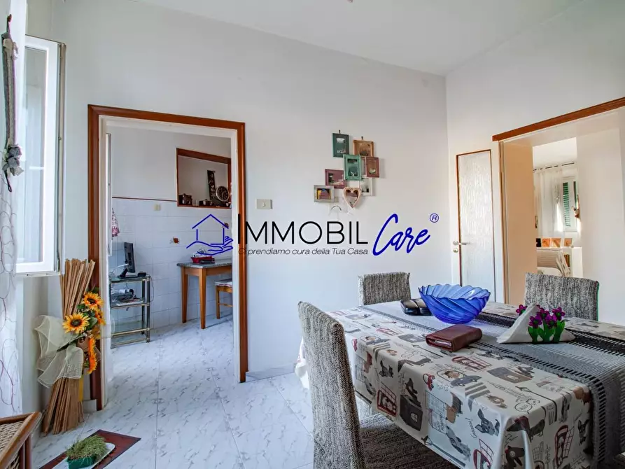 Immagine 10 di Appartamento in vendita  a Livorno