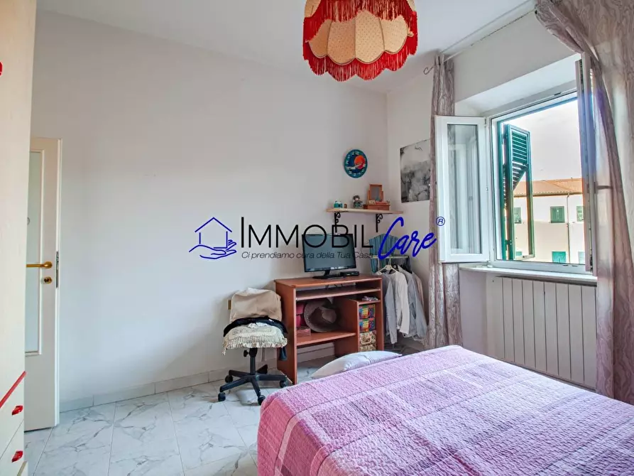 Immagine 15 di Appartamento in vendita  a Livorno