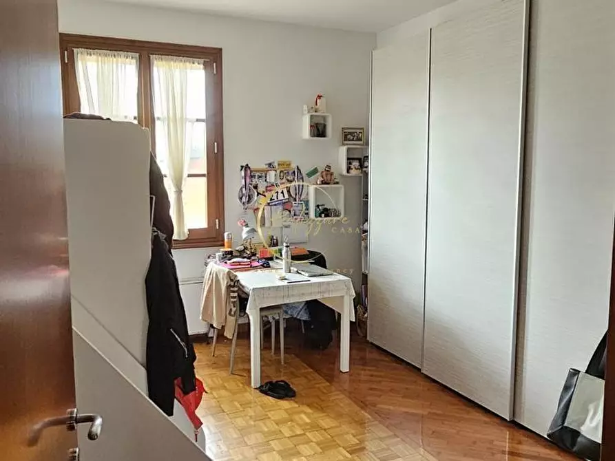 Immagine 62 di Villa in vendita  a Reggio Nell'emilia