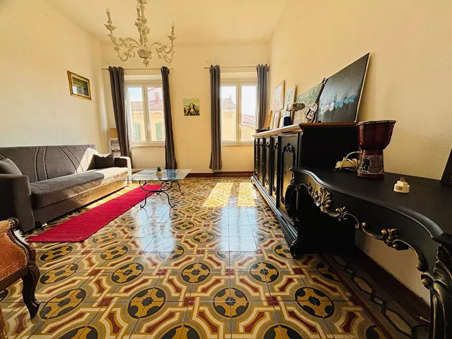 Immagine 1 di Appartamento in vendita  a Livorno